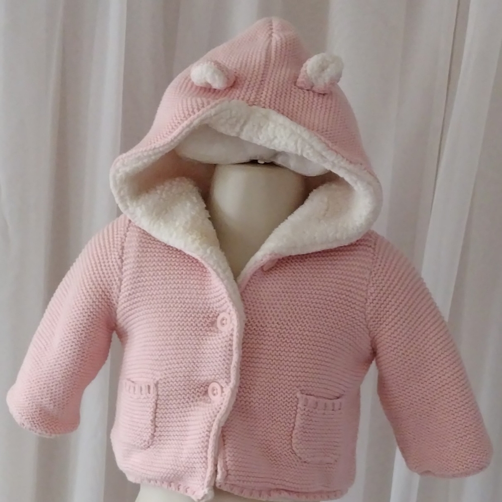 Carter's Hoodie. Size 3M